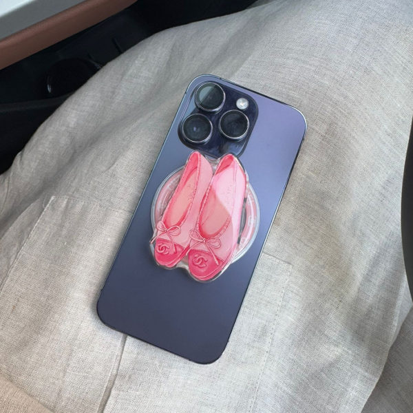 Ballerina magsafe grip